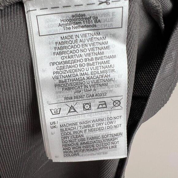 Adidas Real Madrid Valverde #8 Soccer Jersey Men's Small Gray 2024/25 Third Kit - Picture 4 of 8